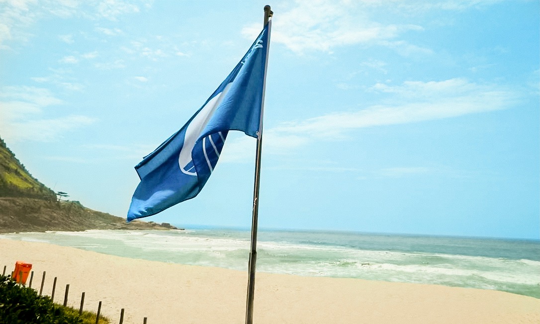 Bandeira Azul: conheça um dos selos ambientais mais valorizados do mundo