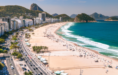 Porque Copacabana é chamada de Princesinha do Mar? 4