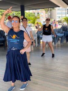 Personagens da Orla: conheça o Caribbean Dance PS na orla de Copacabana 1